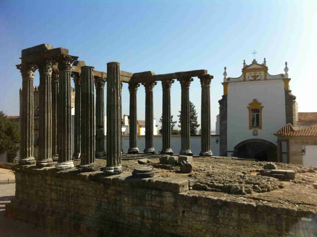 Evora