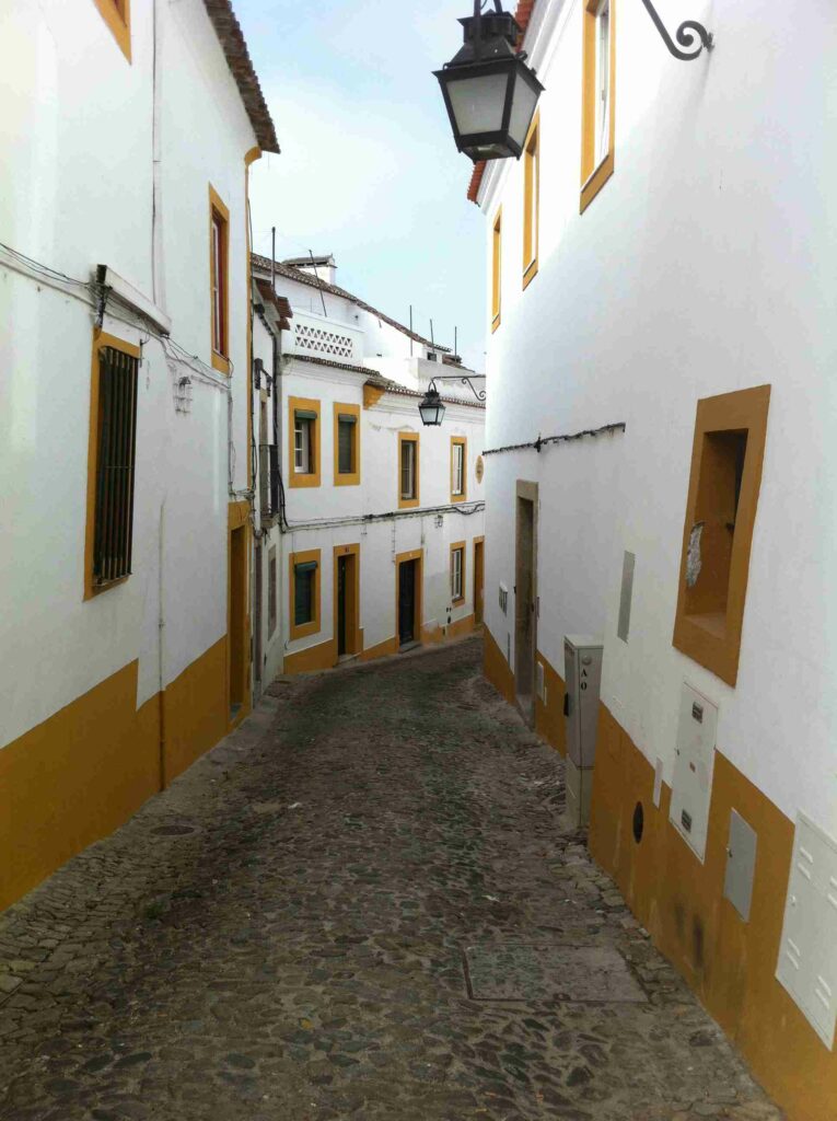 Evora