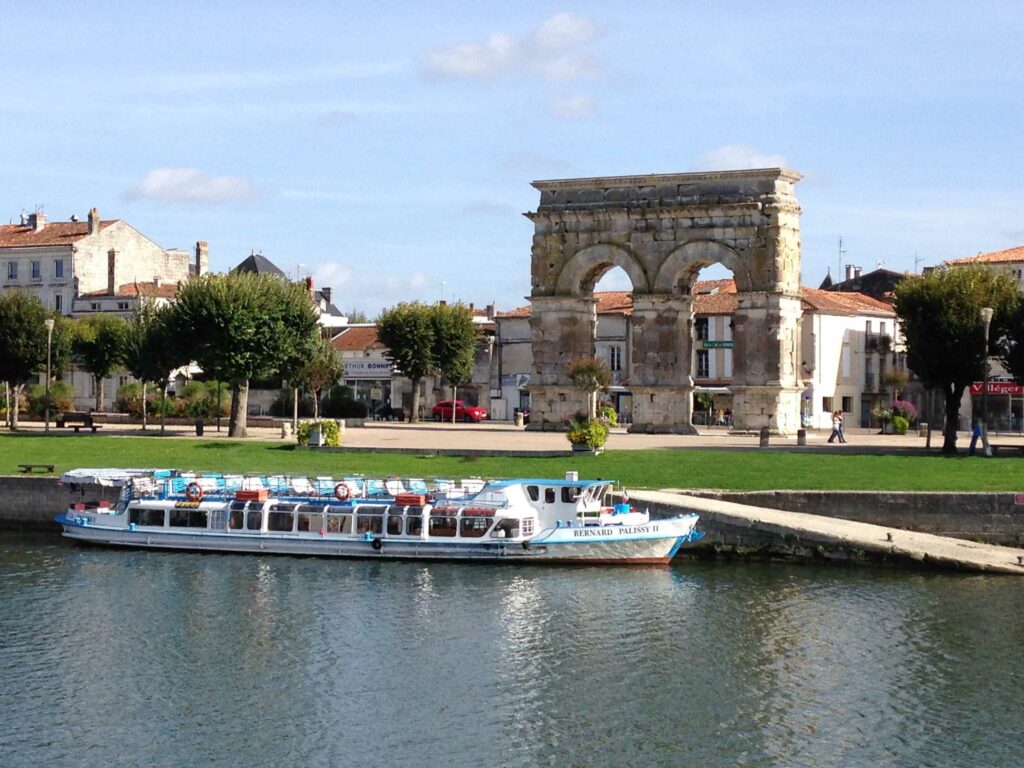 Saintes