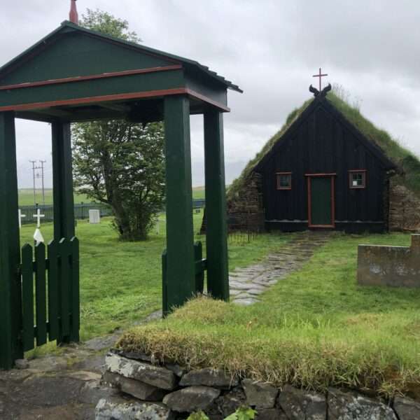 Eglise Vioimyrarkirkja