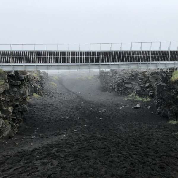 Pont entre les 2 continents